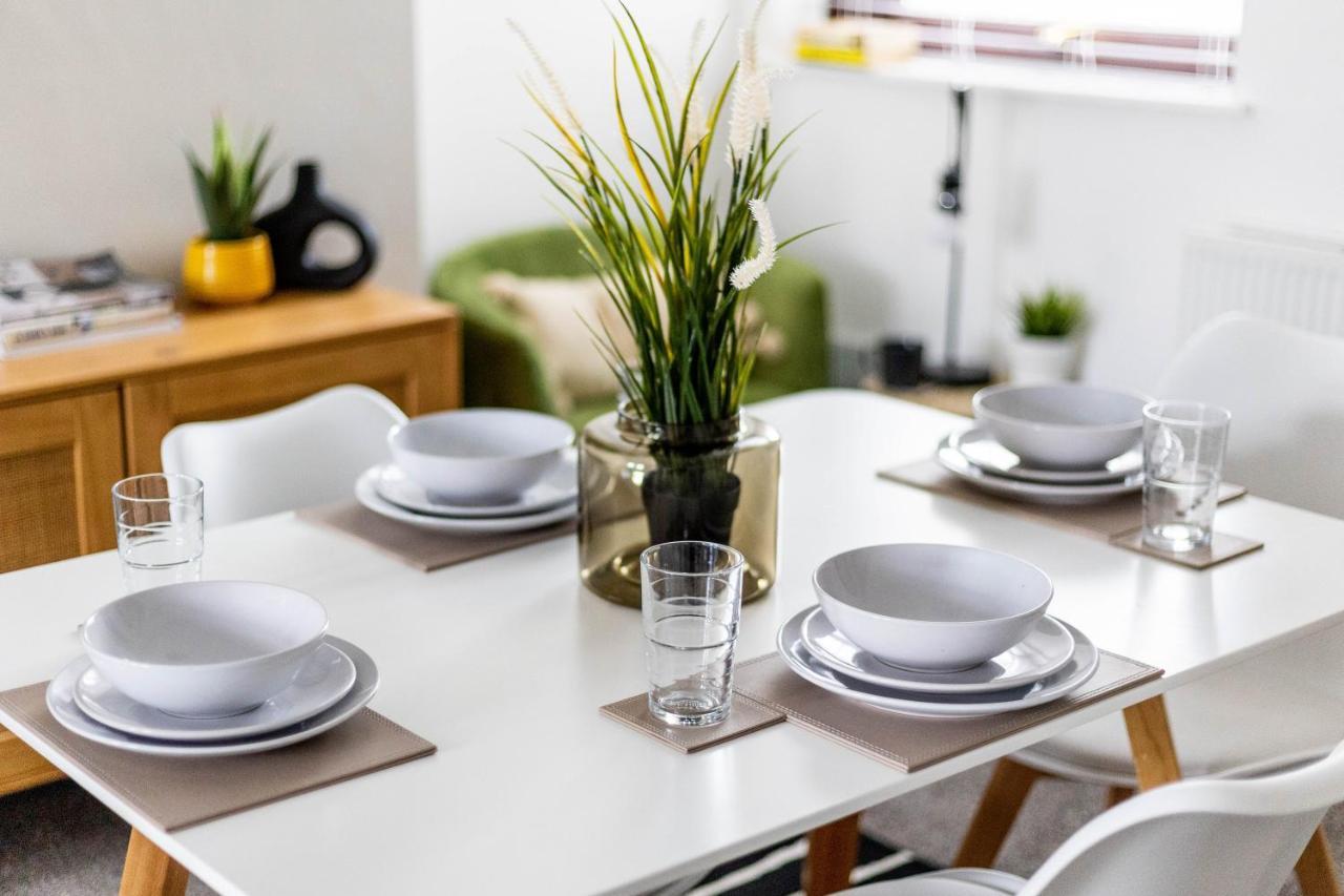 Levi Suite By Koya Homes - 3-Bedroom Home, Downtown Cardiff, Free Parking エクステリア 写真