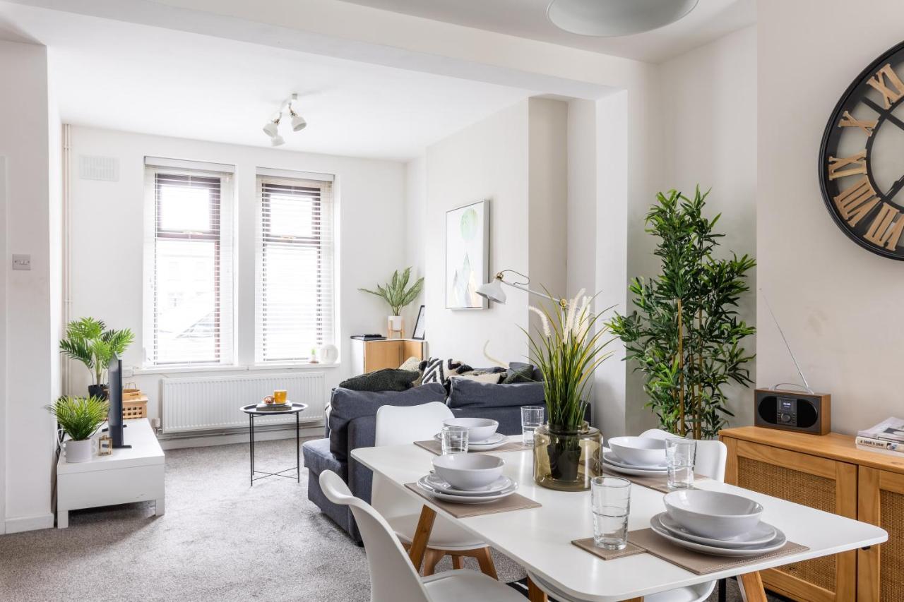 Levi Suite By Koya Homes - 3-Bedroom Home, Downtown Cardiff, Free Parking エクステリア 写真