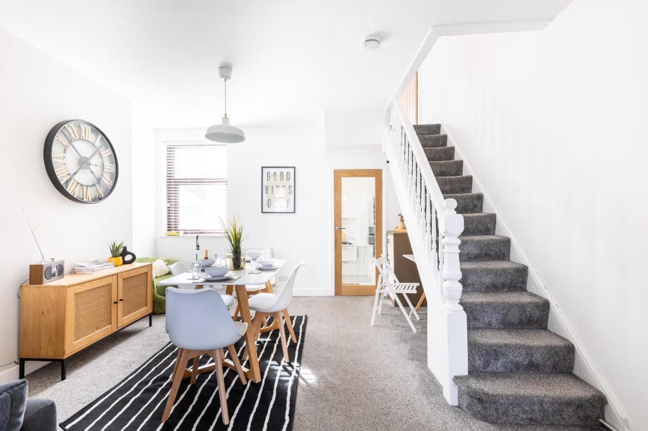 Levi Suite By Koya Homes - 3-Bedroom Home, Downtown Cardiff, Free Parking エクステリア 写真