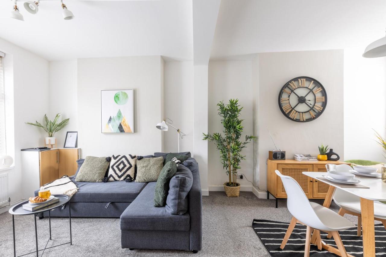 Levi Suite By Koya Homes - 3-Bedroom Home, Downtown Cardiff, Free Parking エクステリア 写真