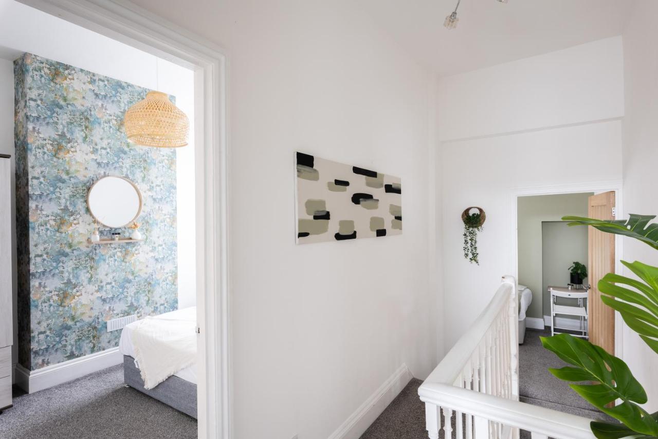Levi Suite By Koya Homes - 3-Bedroom Home, Downtown Cardiff, Free Parking エクステリア 写真