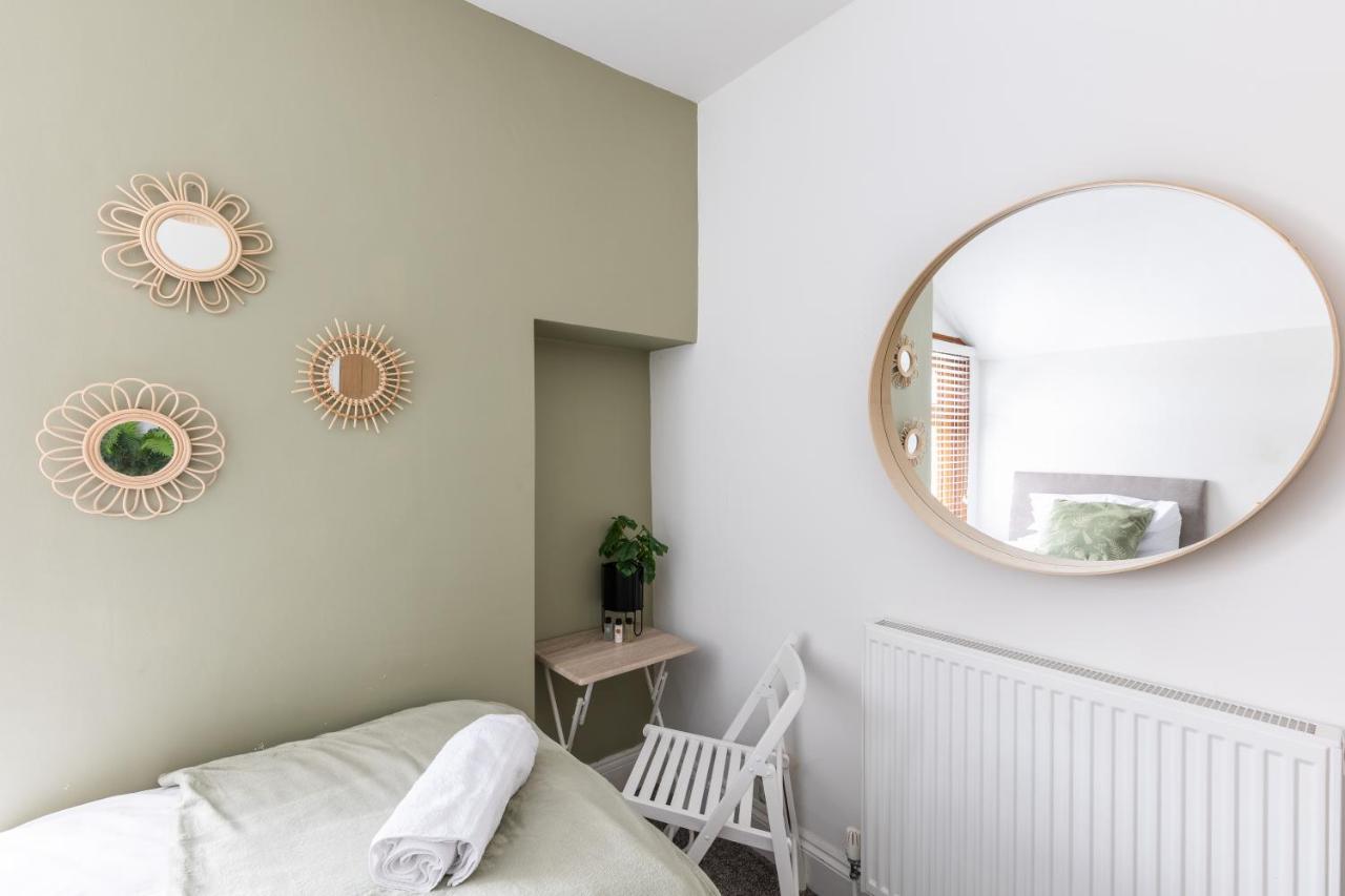 Levi Suite By Koya Homes - 3-Bedroom Home, Downtown Cardiff, Free Parking エクステリア 写真