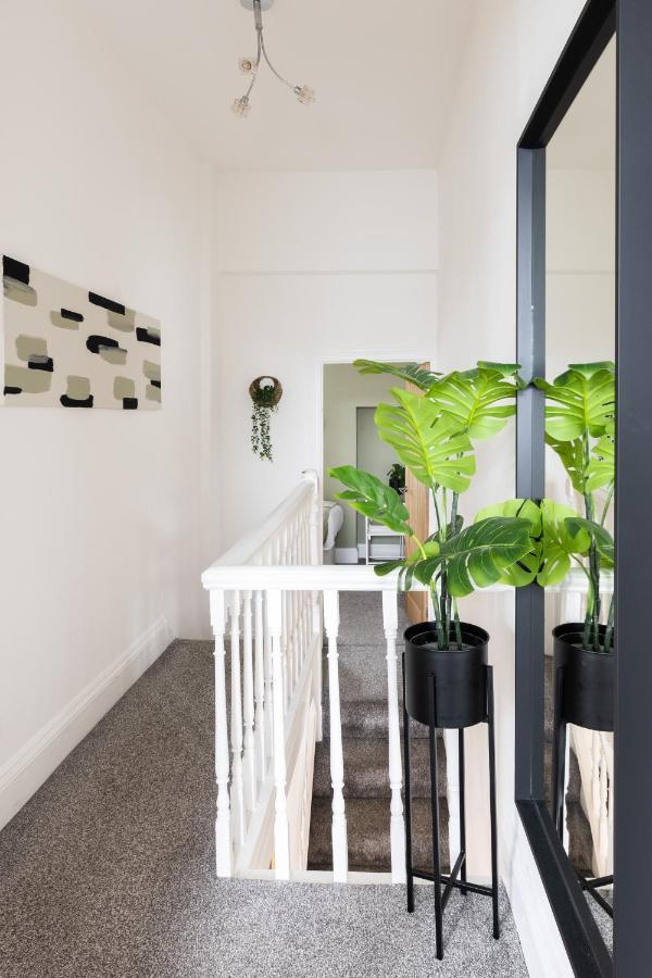 Levi Suite By Koya Homes - 3-Bedroom Home, Downtown Cardiff, Free Parking エクステリア 写真