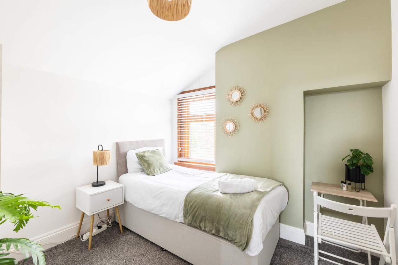 Levi Suite By Koya Homes - 3-Bedroom Home, Downtown Cardiff, Free Parking エクステリア 写真